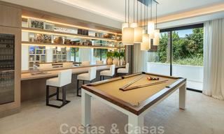 Villa exclusiva en venta, primera línea de golf de Aloha en una zona residencial cerrada en Nueva Andalucía - Marbella 35344 