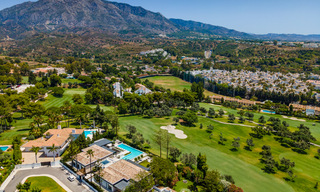 Villa exclusiva en venta, primera línea de golf de Aloha en una zona residencial cerrada en Nueva Andalucía - Marbella 35348 