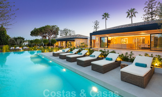 Villa exclusiva en venta, primera línea de golf de Aloha en una zona residencial cerrada en Nueva Andalucía - Marbella 35355 