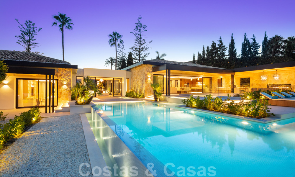 Villa exclusiva en venta, primera línea de golf de Aloha en una zona residencial cerrada en Nueva Andalucía - Marbella 35358
