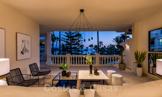 ¡Nuevo en el mercado! Exclusivo apartamento en venta con vistas al mar en un complejo en primera línea de playa en la Nueva Milla de Oro, Marbella - Estepona 35544 