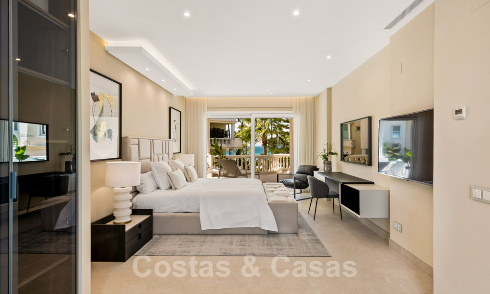 Exclusivo apartamento en venta con vistas al mar en un complejo en primera línea de playa en la Nueva Milla de Oro, Marbella - Estepona 35568