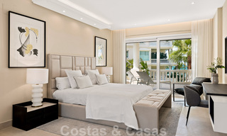 ¡Nuevo en el mercado! Exclusivo apartamento en venta con vistas al mar en un complejo en primera línea de playa en la Nueva Milla de Oro, Marbella - Estepona 35569 