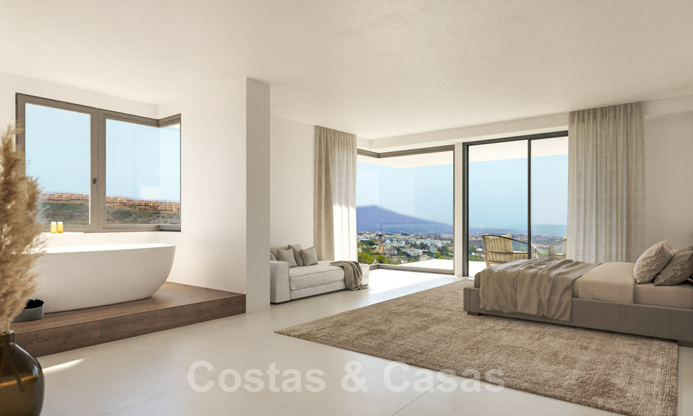 Exquisita villa de lujo moderna en venta con vistas panorámicas al mar en la Nueva Milla de Oro entre Marbella y Estepona 35583