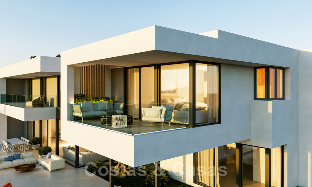 Exquisita villa de lujo moderna en venta con vistas panorámicas al mar en la Nueva Milla de Oro entre Marbella y Estepona 35588