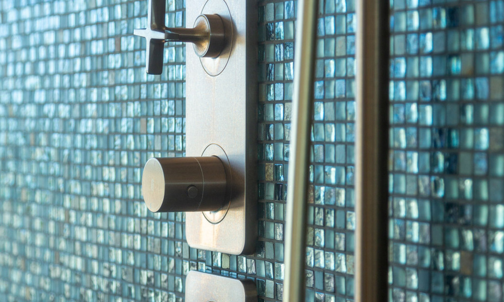 Villa de lujo en segunda línea de playa en venta en Puente Romano, Milla de Oro, Marbella 35624