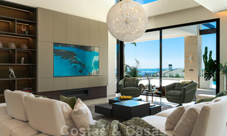 Lista para entrar a vivir, nueva villa moderna en venta con vistas al mar desde todos los niveles en un resort de golf de cinco estrellas en Marbella - Benahavis 35731 