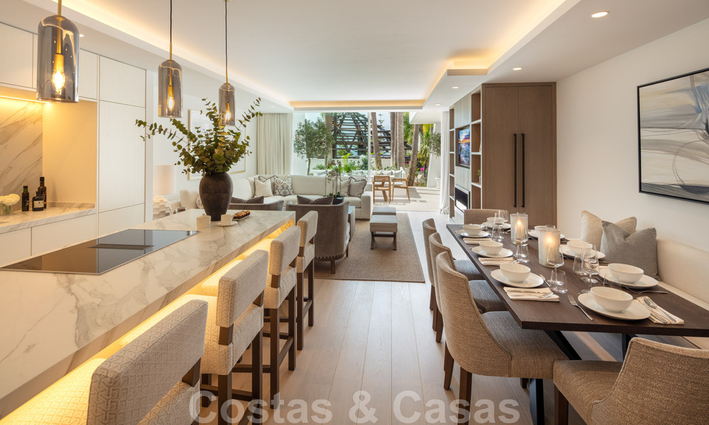 Apartamento lujosamente renovado de 4 dormitorios en venta en Puente Romano - Milla de Oro, Marbella 35948