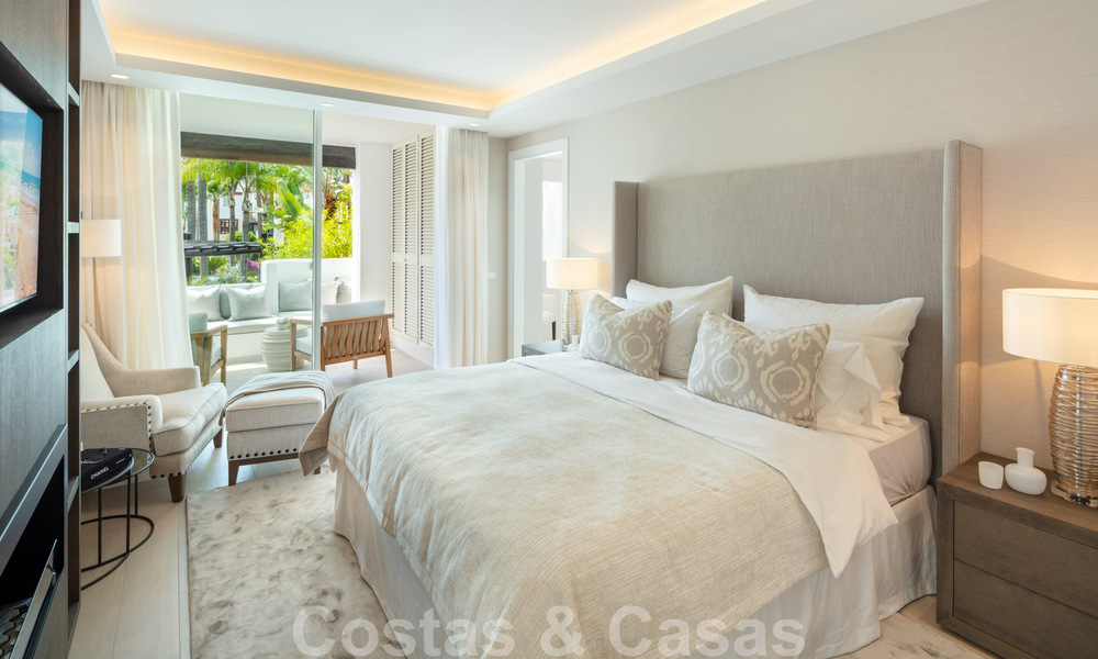 Apartamento lujosamente renovado de 4 dormitorios en venta en Puente Romano - Milla de Oro, Marbella 35961