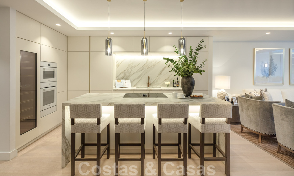 Apartamento lujosamente renovado de 4 dormitorios en venta en Puente Romano - Milla de Oro, Marbella 35966
