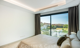 Lista para entrar a vivir, nueva villa de diseño moderno con impresionantes vistas en venta en Marbella - Benahavis 36051 