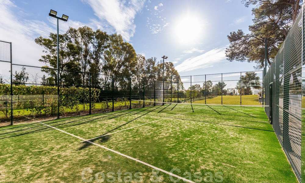 Ático de lujo moderno a la venta en un complejo de diseño en primera línea de golf en Benahavis - Marbella 36152