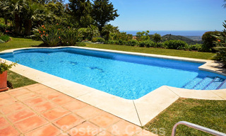 Elegante villa rústica de lujo en venta con impresionantes vistas al mar en el exclusivo La Zagaleta Golf Resort, Benahavis - Marbella 36280 