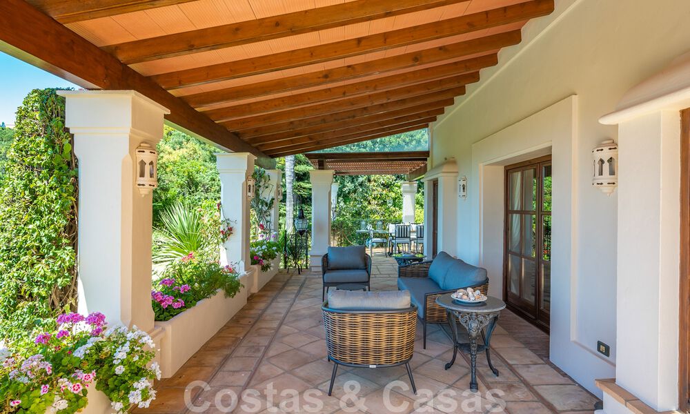 Elegante villa rústica de lujo en venta con impresionantes vistas al mar en el exclusivo La Zagaleta Golf Resort, Benahavis - Marbella 36302
