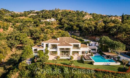Villa de lujo de estilo moderno con acentos mediterráneos a la venta en el exclusivo La Zagaleta Golf Resort en Benahavis - Marbella 36321