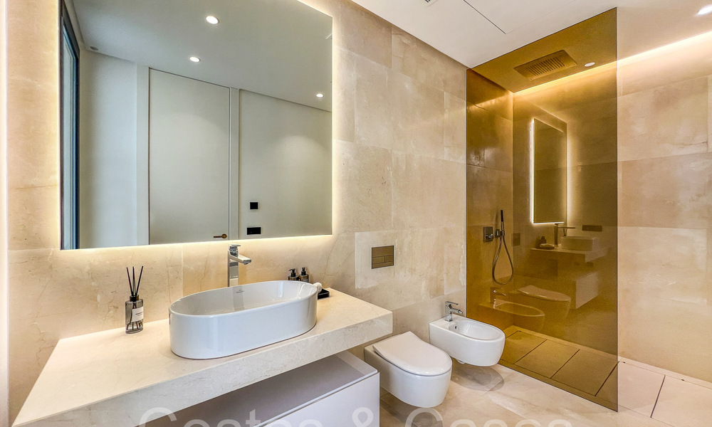 Modernas villas de estilo vanguardista en venta en la prestigiosa Milla de Oro de Marbella 69677