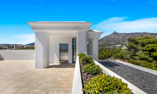 Modernas villas de estilo vanguardista en venta en la prestigiosa Milla de Oro de Marbella 69704 