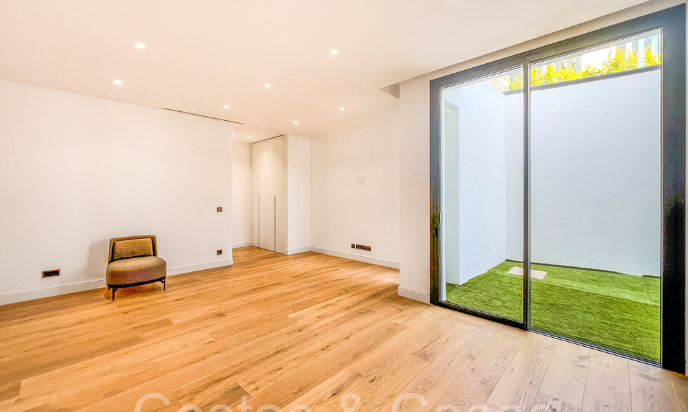 Modernas villas de estilo vanguardista en venta en la prestigiosa Milla de Oro de Marbella 69708