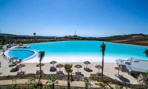 Modernos apartamentos de lujo a la venta en un exclusivo complejo con laguna privada en la Costa del Sol 37092