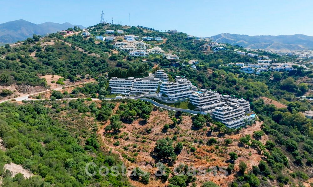Nuevo proyecto de diseño contemporáneo con apartamentos de lujo en venta con impresionantes vistas al mar en Marbella Este 47654