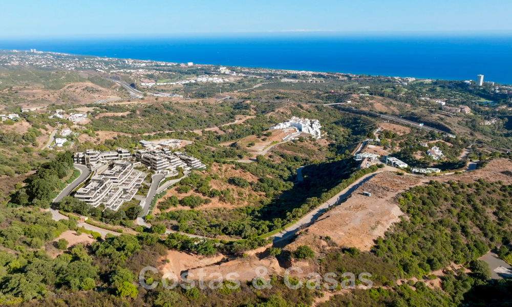 Nuevo proyecto de diseño contemporáneo con apartamentos de lujo en venta con impresionantes vistas al mar en Marbella Este 47655