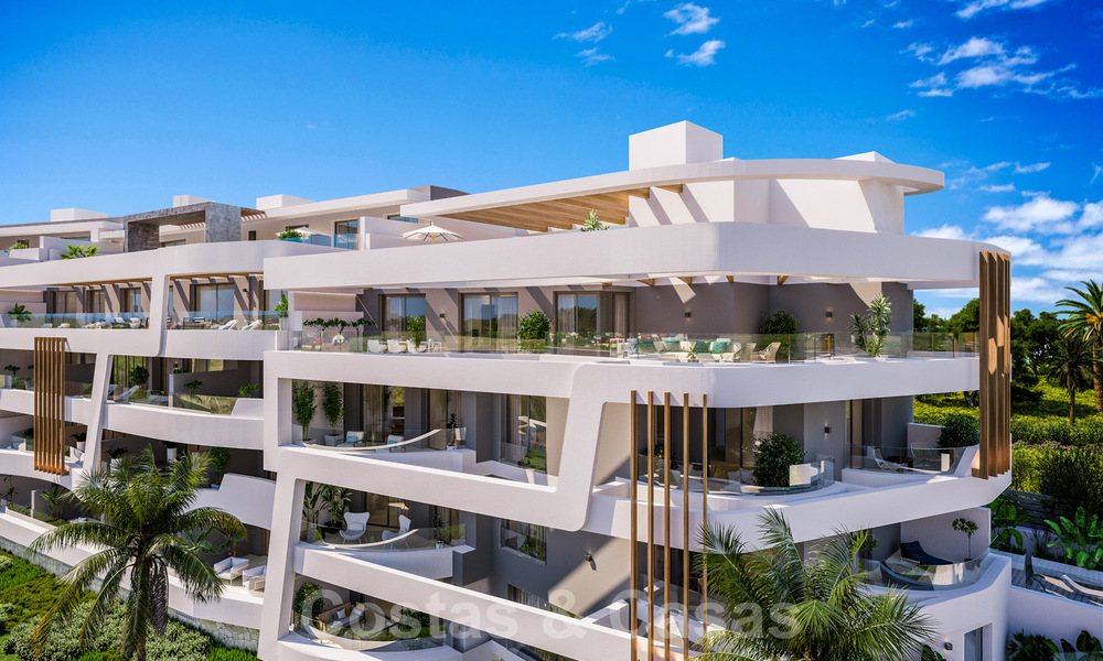 Primera línea de golf, modernos y lujosos apartamentos en venta, a poca distancia de los servicios en Guadalmina y San Pedro en Marbella 37406