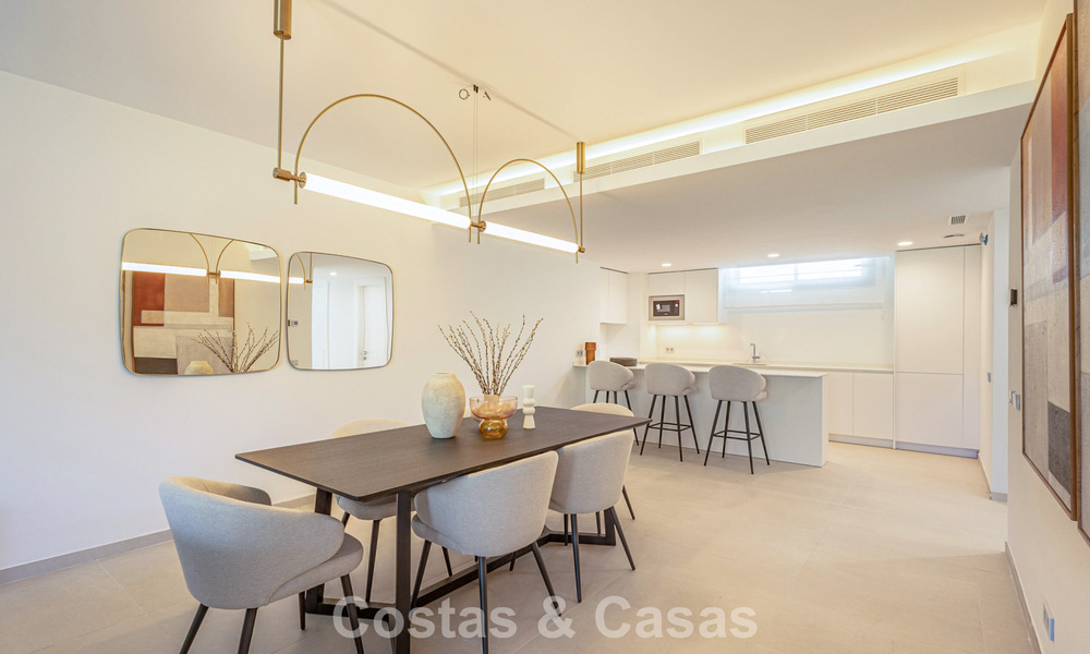 Primera línea de golf, modernos y lujosos apartamentos en venta, a poca distancia de los servicios en Guadalmina y San Pedro en Marbella 806671
