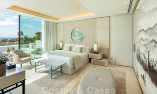 Lista para entrar a vivir, nueva villa de diseño moderno en venta en una urbanización muy solicitada junto a la playa, justo al este del centro de Marbella 37562 