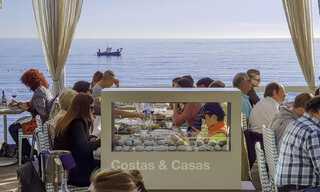 Moderno ático de lujo reformado en primera línea de playa en venta en la Milla de Oro de Marbella 37700 