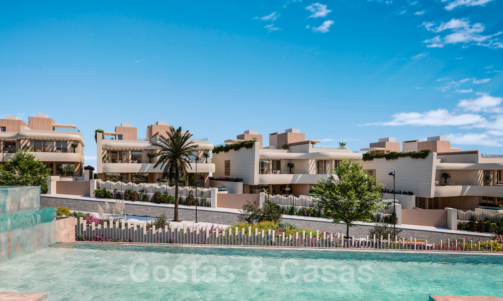 Nueva urbanización frente a la playa. Venta de villas de ultra lujo en primera línea de playa en Marbella 48722