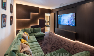 Villa de diseño exclusivo en venta en una zona residencial muy popular en Nueva Andalucía en Marbella, con impresionantes vistas 37953 