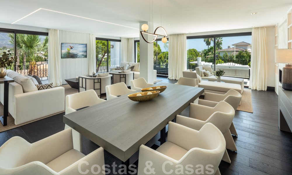 Villa de diseño exclusivo en venta en una zona residencial muy popular en Nueva Andalucía en Marbella, con impresionantes vistas 37959