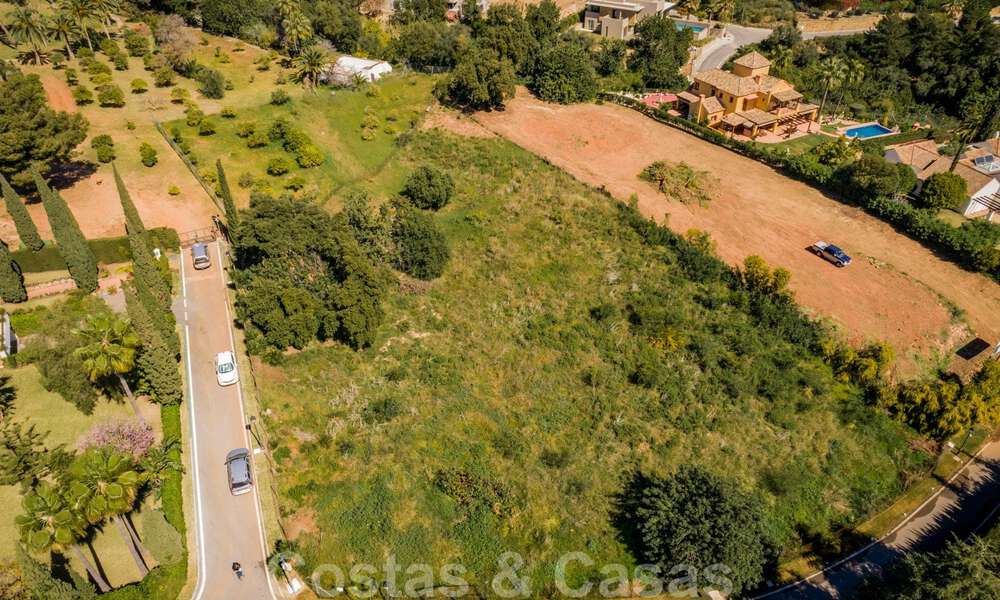 Parcela con proyecto y con licencia para un majestuosa y contemporánea villa mediterránea de lujo en venta con impresionantes vistas al mar en la exclusiva Cascada de Camoján en Marbella 38067