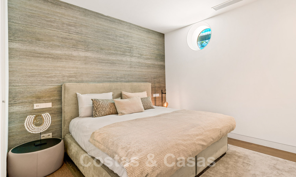 Villa de lujo en venta lista para entrar a vivir con impresionantes vistas al golf, en una prestigiosa zona en Benahavis - Marbella 38117