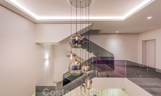 Villa de lujo en venta lista para entrar a vivir con impresionantes vistas al golf, en una prestigiosa zona en Benahavis - Marbella 38158 