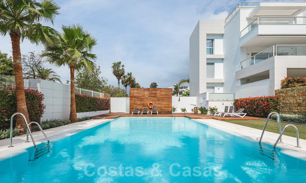 Listo para entrar a vivir, moderno apartamento en venta, a un paso de la playa y a corta distancia del centro de San Pedro, Marbella 38244