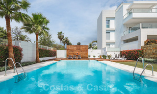 Listo para entrar a vivir, moderno apartamento en venta, a un paso de la playa y a corta distancia del centro de San Pedro, Marbella 38244 