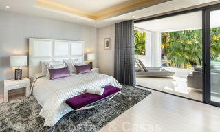 Villa de lujo contemporánea y elegante en venta en una comunidad privada en la Milla de Oro de Marbella 38271 