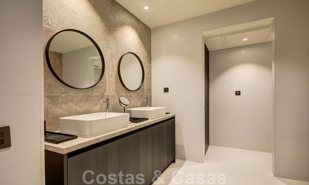 Se vende precioso apartamento recién reformado con vistas al mar en el Hotel Kempinski, Marbella - Estepona 38375