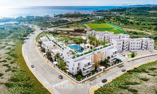 Nueva promoción con apartamentos y áticos de lujo con piscina privada a 500 metros del mar en Estepona 38409 