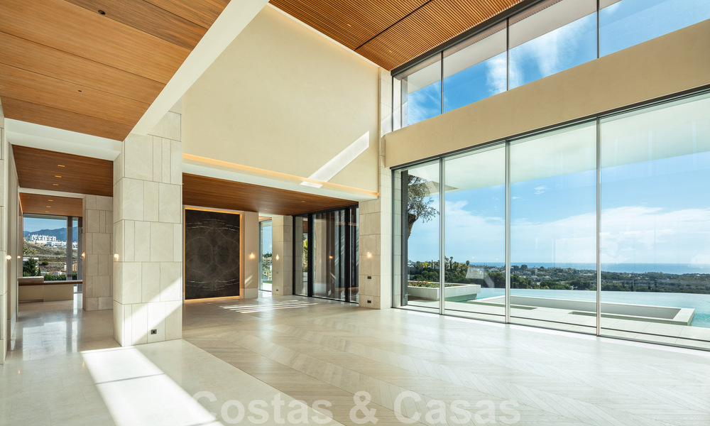 Nueva, moderna y majestuosa villa en venta con vistas panorámicas en un resort de golf de cinco estrellas en Marbella - Benahavis 52348