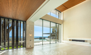 Nueva, moderna y majestuosa villa en venta con vistas panorámicas en un resort de golf de cinco estrellas en Marbella - Benahavis 52351 