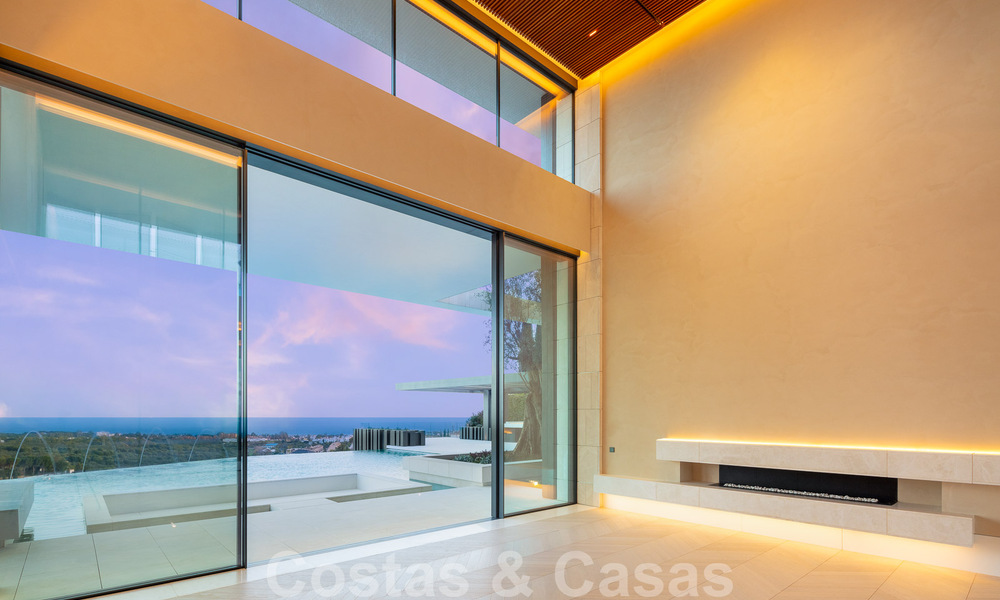 Nueva, moderna y majestuosa villa en venta con vistas panorámicas en un resort de golf de cinco estrellas en Marbella - Benahavis 52370