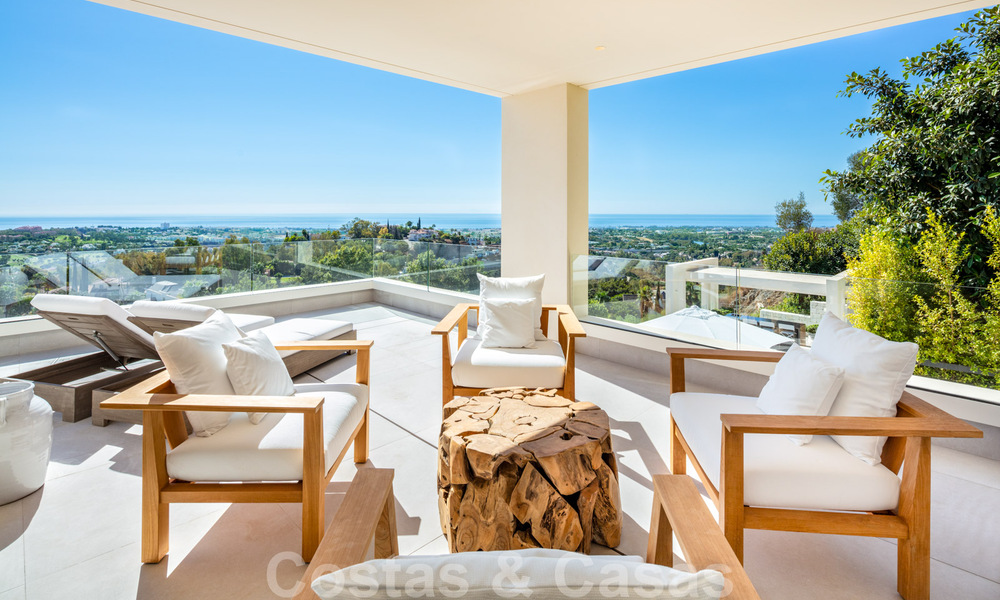Llave en mano, villa de lujo con vistas panorámicas al mar, en un resort de golf de primera categoría, Benahavis - Marbella 38523