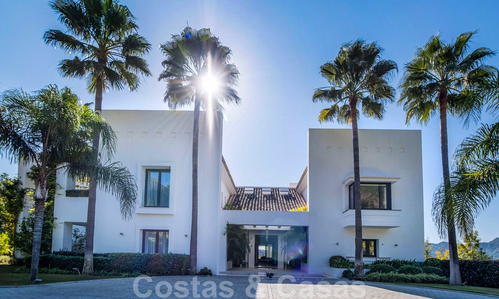 Villa lujosa y contemporánea en venta de primera línea de golf con impresionantes vistas en el exclusivo complejo La Zagaleta, Benahavis - Marbella 38682