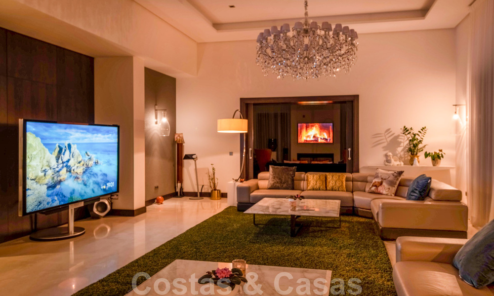 Villa lujosa y contemporánea en venta de primera línea de golf con impresionantes vistas en el exclusivo complejo La Zagaleta, Benahavis - Marbella 38706