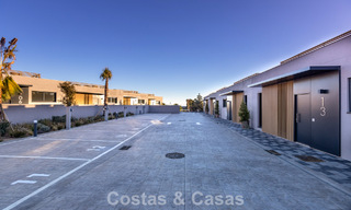 Listo para mudarse, nueva promoción de viviendas de lujo en venta, en primera línea de golf en Mijas, Costa del Sol 805089 