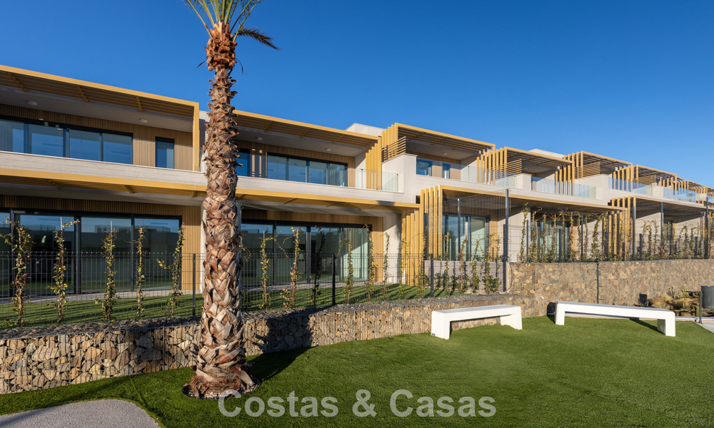 Listo para mudarse, nueva promoción de viviendas de lujo en venta, en primera línea de golf en Mijas, Costa del Sol 805100