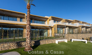 Listo para mudarse, nueva promoción de viviendas de lujo en venta, en primera línea de golf en Mijas, Costa del Sol 805100 