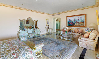 Lujosa villa de estilo clásico español en venta con vistas panorámicas al mar en Benahavis - Marbella 38740 